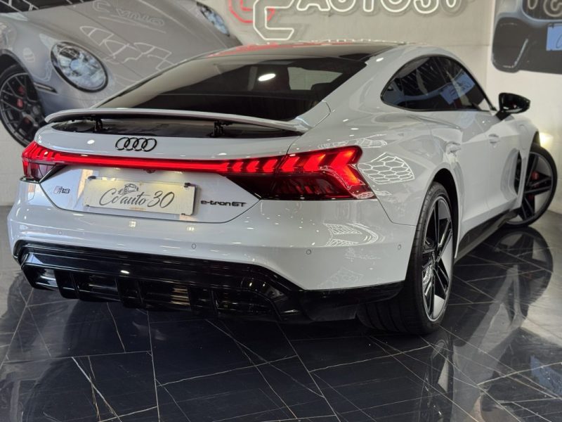AUDI E-TRON GT RS QUATTRO 599CV 