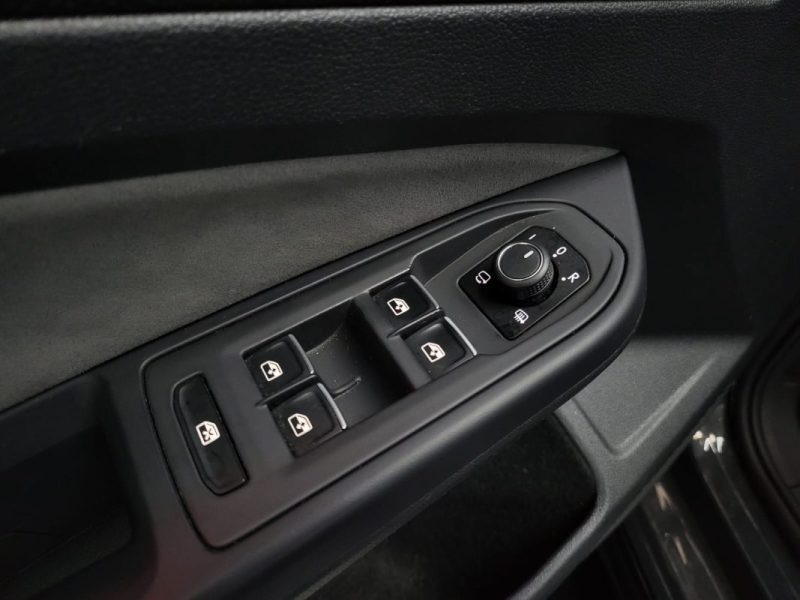 VOLKSWAGEN GOLF 2.0 TDI SCR R-Line 1st DSG7 150ch