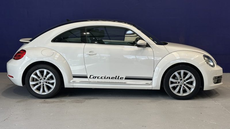 Volkswagen New Beetle Coccinelle 1.6 TDI 135ch - Configuration Showroom - Système son Fender