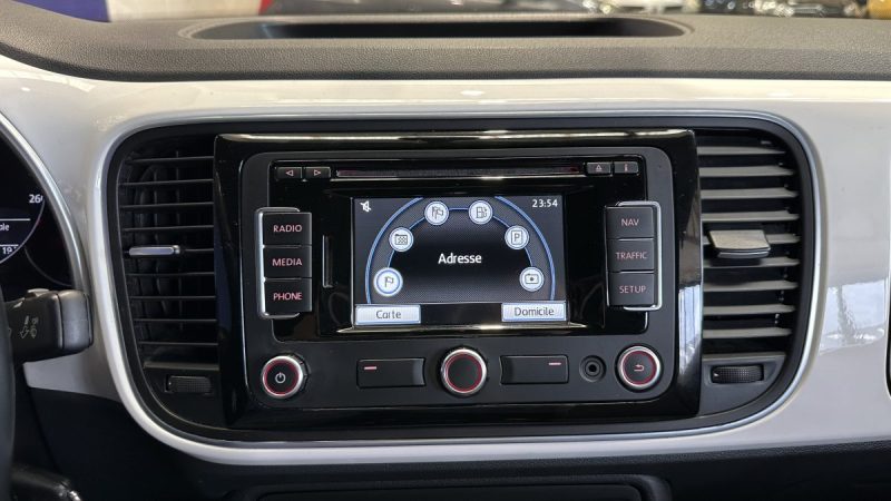 Volkswagen New Beetle Coccinelle 1.6 TDI 135ch - Configuration Showroom - Système son Fender