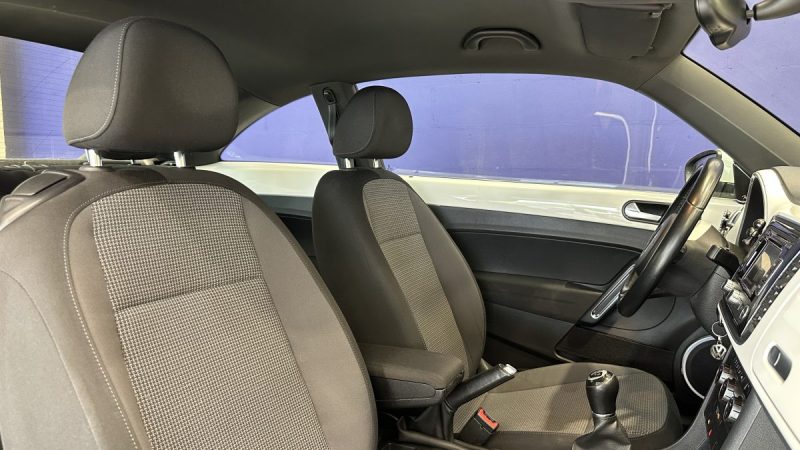 Volkswagen New Beetle Coccinelle 1.6 TDI 135ch - Configuration Showroom - Système son Fender