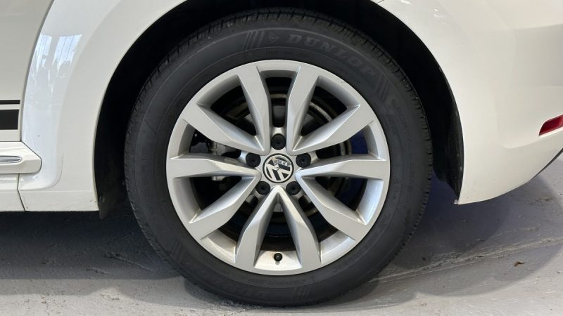 Volkswagen New Beetle Coccinelle 1.6 TDI 135ch - Configuration Showroom - Système son Fender
