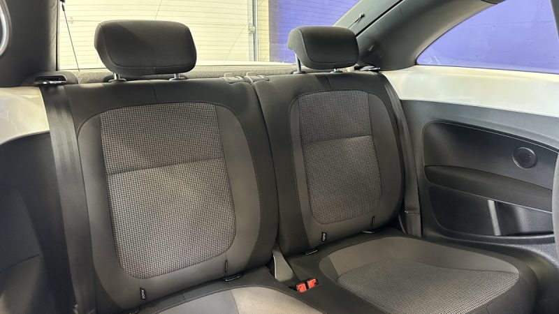 Volkswagen New Beetle Coccinelle 1.6 TDI 135ch - Configuration Showroom - Système son Fender