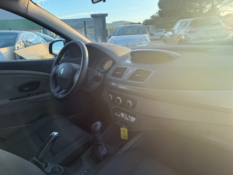 RENAULT MEGANE 3 1.5 DCI 85CH  AUTHENTIQUE GARANTIE 