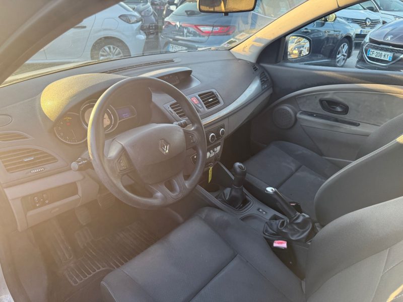RENAULT MEGANE 3 1.5 DCI 85CH  AUTHENTIQUE GARANTIE 
