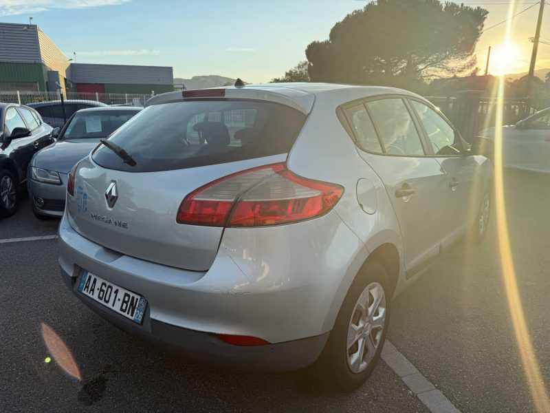RENAULT MEGANE 3 1.5 DCI 85CH  AUTHENTIQUE GARANTIE 