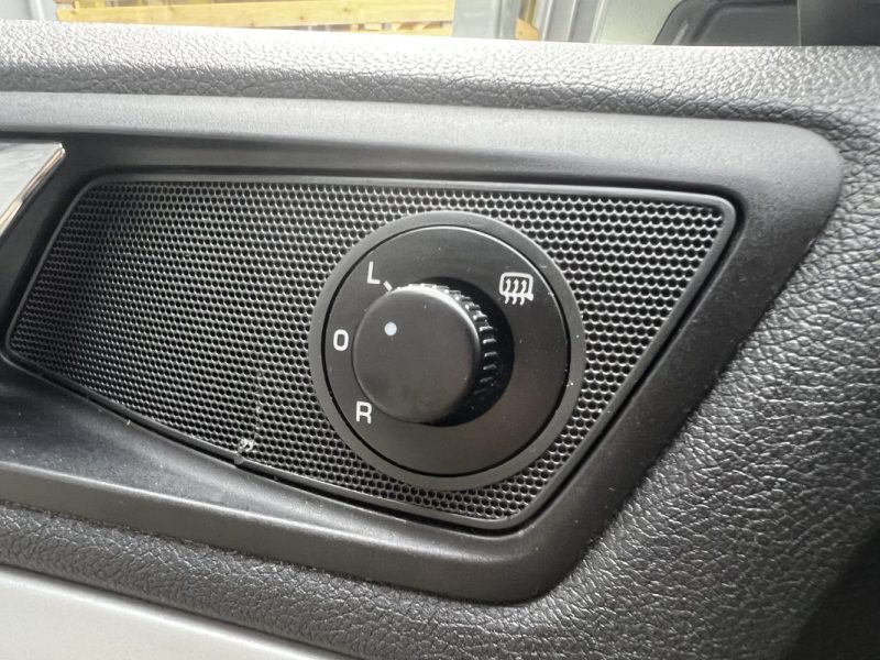 SKODA OCTAVIA 1.6 TDI 105CV CARPLAY CAMÉRA DE RECUL