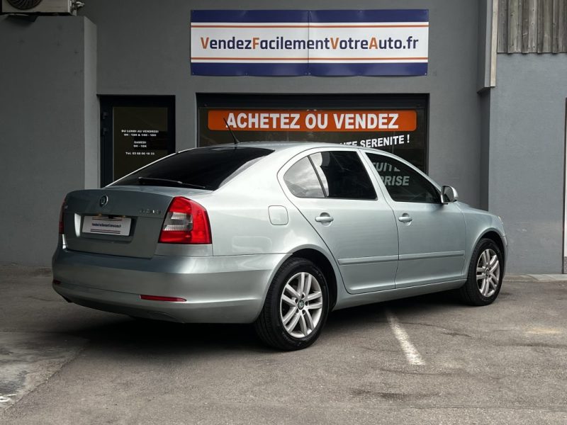 SKODA OCTAVIA 1.6 TDI 105CV CARPLAY CAMÉRA DE RECUL