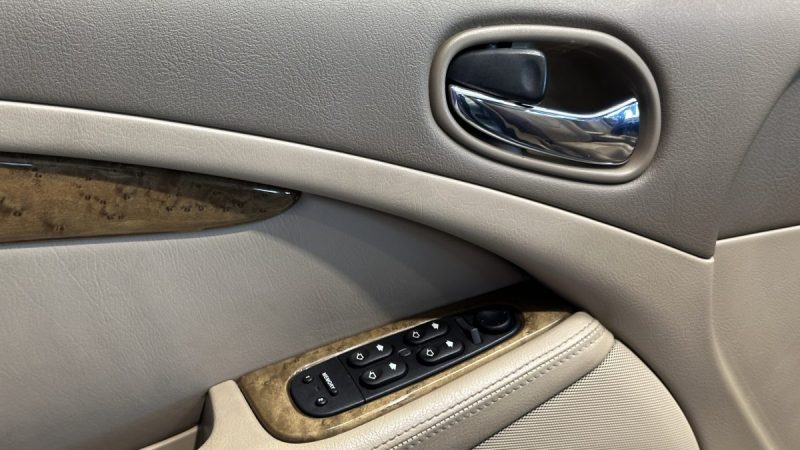 Jaguar S-Type 3.0 V6 238ch Executive - Toit ouvrant - Suivi Complet Jaguar