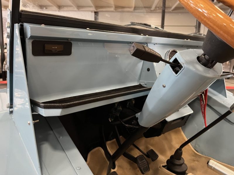 AUSTIN MOKE  4 places - 1967