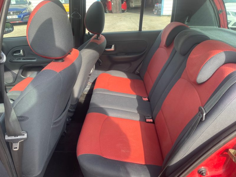 RENAULT Clio II 1.2 16v 75ch Confort Pack Clim Authentique 5p 108MKM