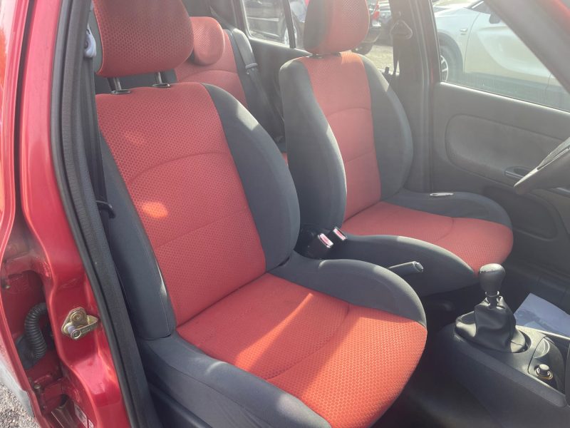 RENAULT Clio II 1.2 16v 75ch Confort Pack Clim Authentique 5p 108MKM