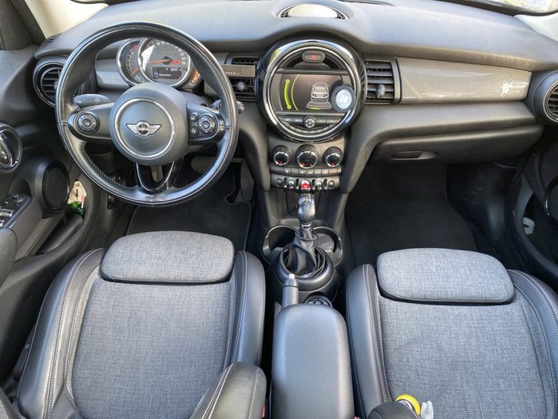 MINI COOPER 1.5 L 136 ch BlackFriars BVA, Toit ouvrant