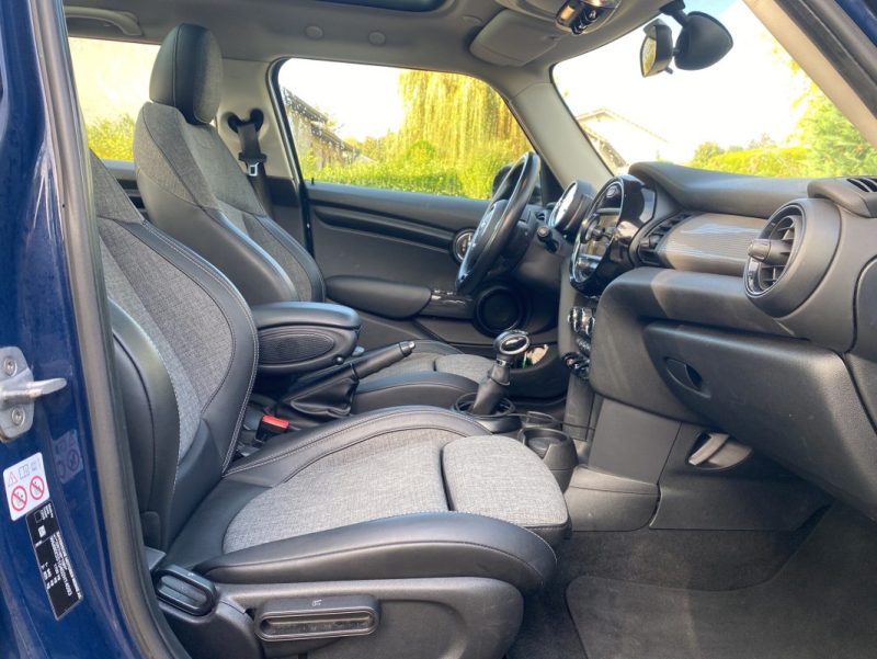 MINI COOPER 1.5 L 136 ch BlackFriars BVA, Toit ouvrant