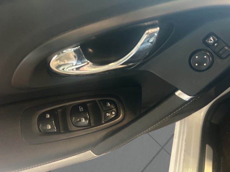 RENAULT KADJAR 1.2 TCE 130CH *FINITION HAUT DE GAMME*. 2015