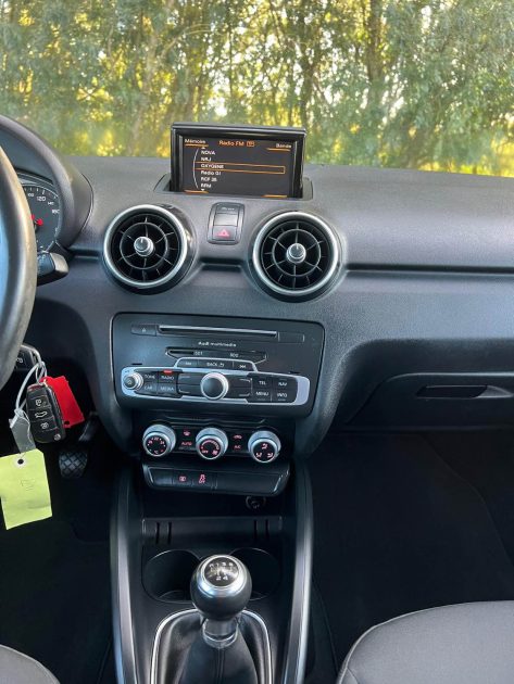 AUDI A1 SPORTBACK 1.4 TDI 90CH S LINE  2016