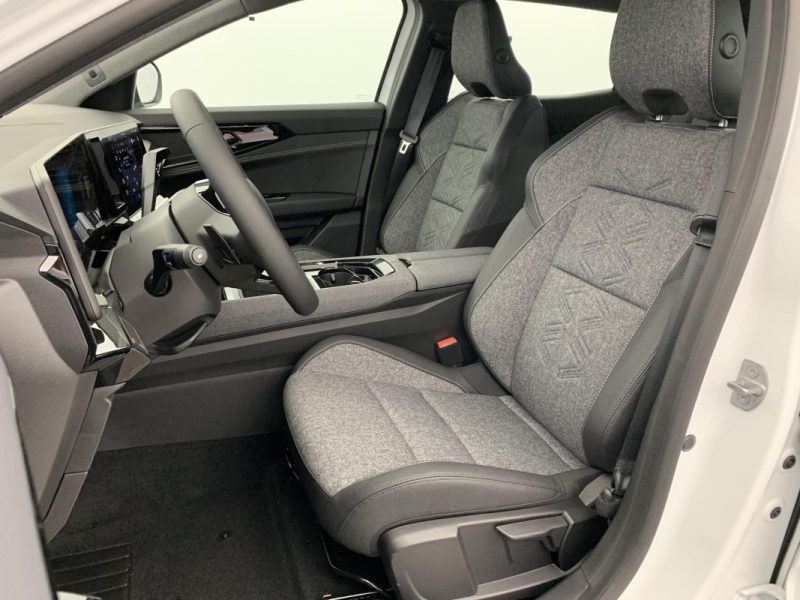 RENAULT AUSTRAL  NOUVEAU FULL HYBRID E-TECH 200 CH EVOLUTION 2025