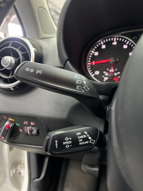 AUDI A1  SPORTBACK PHASE 2 1.0 TFSI 82CH (8XA, 8XF) 0001