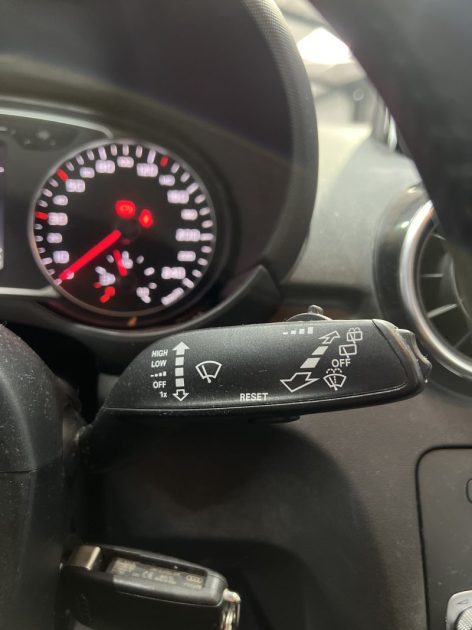 AUDI A1  SPORTBACK PHASE 2 1.0 TFSI 82CH (8XA, 8XF) 0001