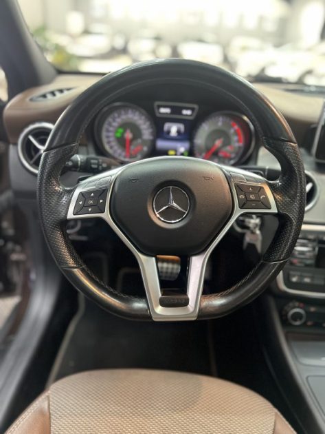 Mercedes Classe GLA 220 163ch CDI Edition One 7G-Tronic |180 000km | Jantes black | Toit ouvrrant