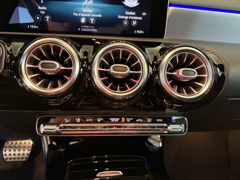 MERCEDES-BENZ CLA 180d 1.5 116cv 7G-DCT AMG-Line - Suivi Mercedes - Toit ouvrant