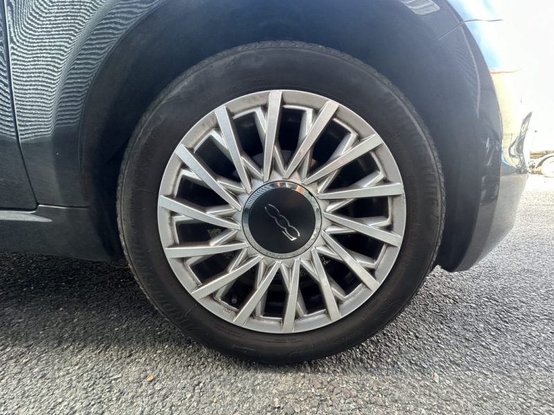 FIAT 500 0.9 85CH BVA TOIT OUVRANT / APPLE CARPLAY / MOTEUR A CHAINE 