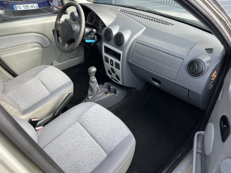 DACIA LOGAN 1.4 Mpi 75 - FRAIS MECANIQUES A PREVOIR / VENTE EN ETAT - BIEN LIRE L ANNONCE