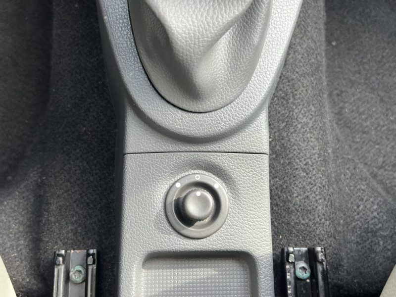 DACIA LOGAN 1.4 Mpi 75 - FRAIS MECANIQUES A PREVOIR / VENTE EN ETAT - BIEN LIRE L ANNONCE