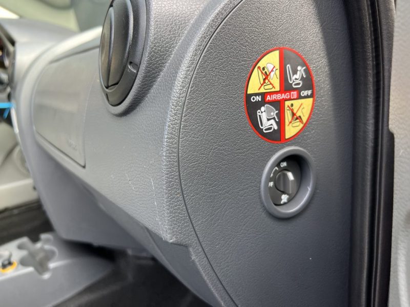 DACIA LOGAN 1.4 Mpi 75 - FRAIS MECANIQUES A PREVOIR / VENTE EN ETAT - BIEN LIRE L ANNONCE