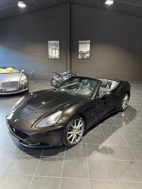 FERRARI CALIFORNIA 4.3 490 CV +30 2012