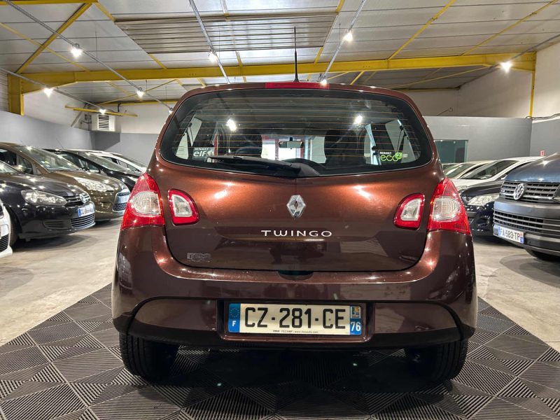 RENAULT TWINGO II PHASE 2 1.2i 16V 75CH 