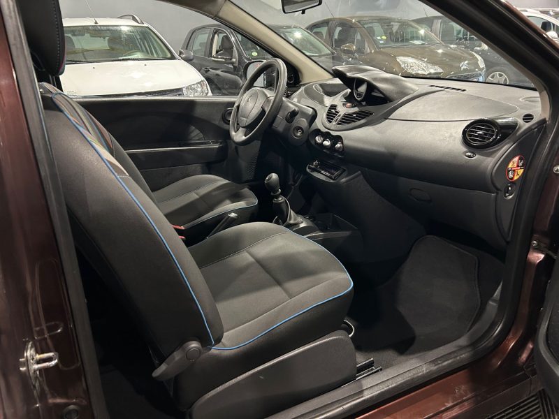 RENAULT TWINGO II PHASE 2 1.2i 16V 75CH 