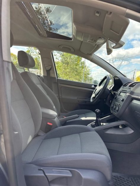 VOLKSWAGEN GOLF 5 1.6L 102 CV / 133KM / Toit Ouvrant / Clim / Paiement 4 ou 10 fois possible