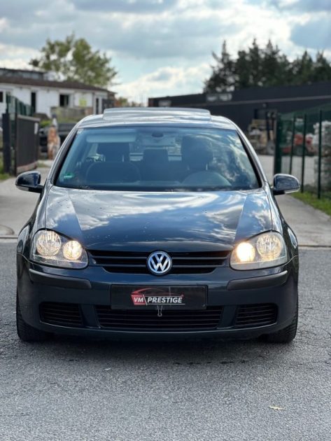 VOLKSWAGEN GOLF 5 1.6L 102 CV / 133KM / Toit Ouvrant / Clim / Paiement 4 ou 10 fois possible