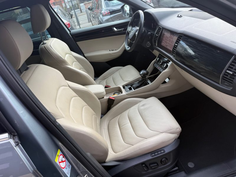 SKODA KODIAQ 2.0 TDI 150 SCR DSG7 7 PLACES BUSINESS - COCKPIT/CUIR CHAUFFANT/VOLANT CHAUFFANt