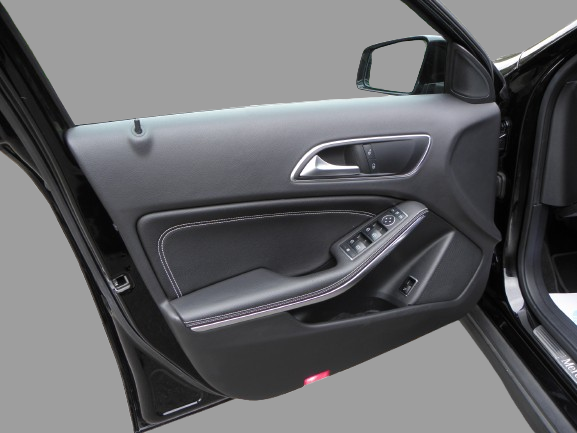 MERCEDES GLA 200 155 CH SENSATION 7G-DCT 2016