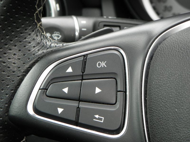 MERCEDES GLA 200 155 CH SENSATION 7G-DCT 2016