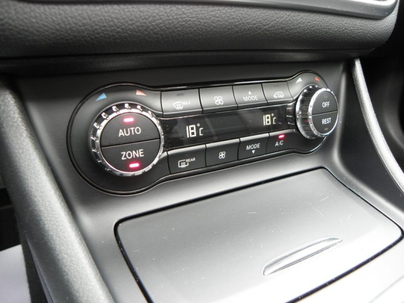 MERCEDES GLA 200 155 CH SENSATION 7G-DCT 2016