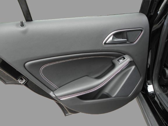 MERCEDES GLA 200 155 CH SENSATION 7G-DCT 2016