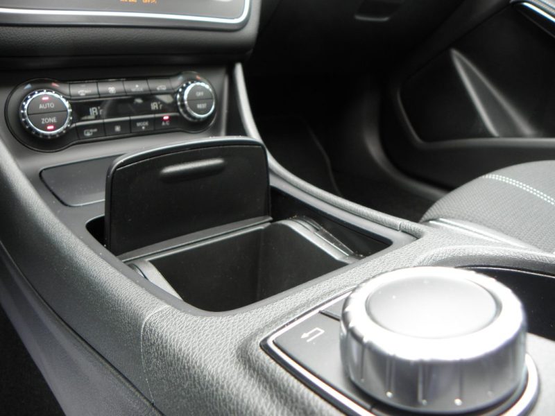 MERCEDES GLA 200 155 CH SENSATION 7G-DCT 2016