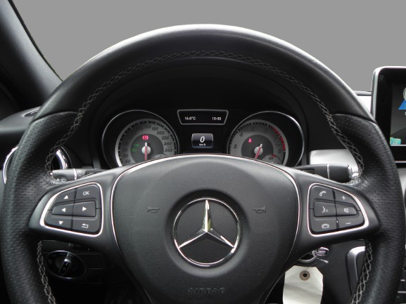 MERCEDES GLA 200 155 CH SENSATION 7G-DCT 2016