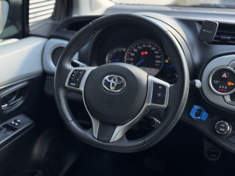 Toyota Yaris Hybrid 100ch 5p Business - Entretien Complet Toyota