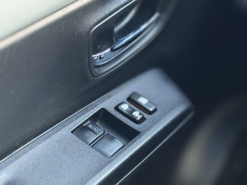 Toyota Yaris Hybrid 100ch 5p Business - Entretien Complet Toyota