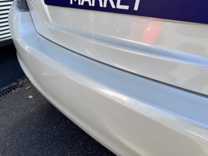 Toyota Yaris Hybrid 100ch 5p Business - Entretien Complet Toyota