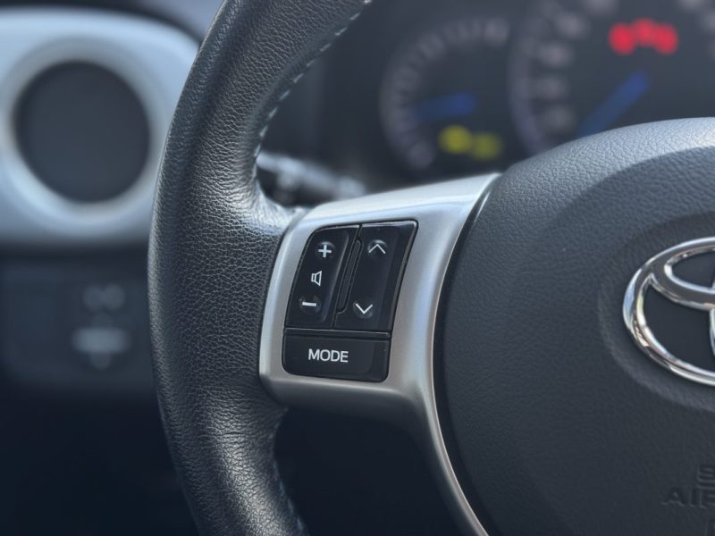 Toyota Yaris Hybrid 100ch 5p Business - Entretien Complet Toyota