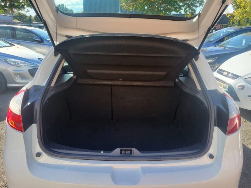 RENAULT MEGANE 1.5 DCI 110 CV - GARANTIE 12 mois - LIMITED - KIT EMBRAYAGE NEUF