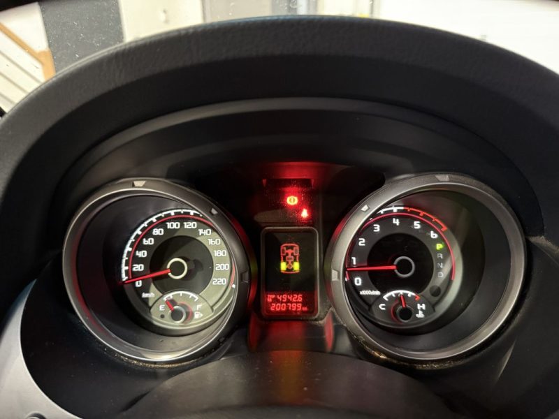 MITSUBISHI PAJERO 3.2 DI-D 200 30TH ANNIVERSARY BVA / SUIVI D'ENTRETIEN 