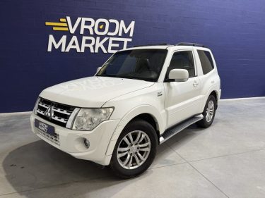 MITSUBISHI PAJERO 3.2 DI-D 200 30TH ANNIVERSARY BVA / SUIVI D'ENTRETIEN 