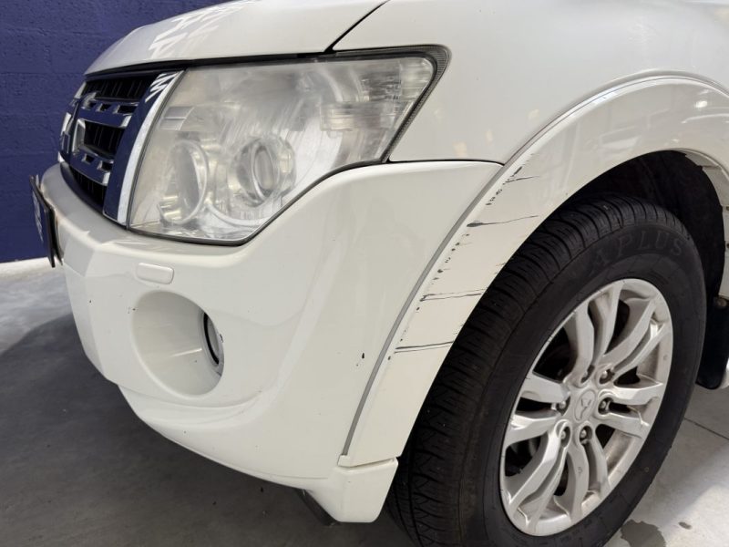 MITSUBISHI PAJERO 3.2 DI-D 200 30TH ANNIVERSARY BVA / SUIVI D'ENTRETIEN 