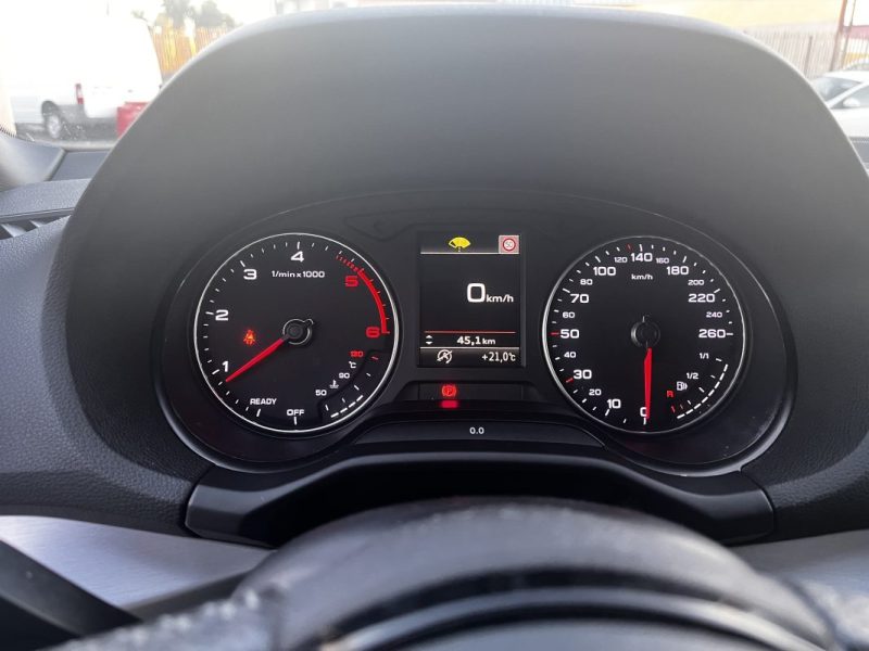 AUDI Q2 1.6 TDI 116CH S LINE 